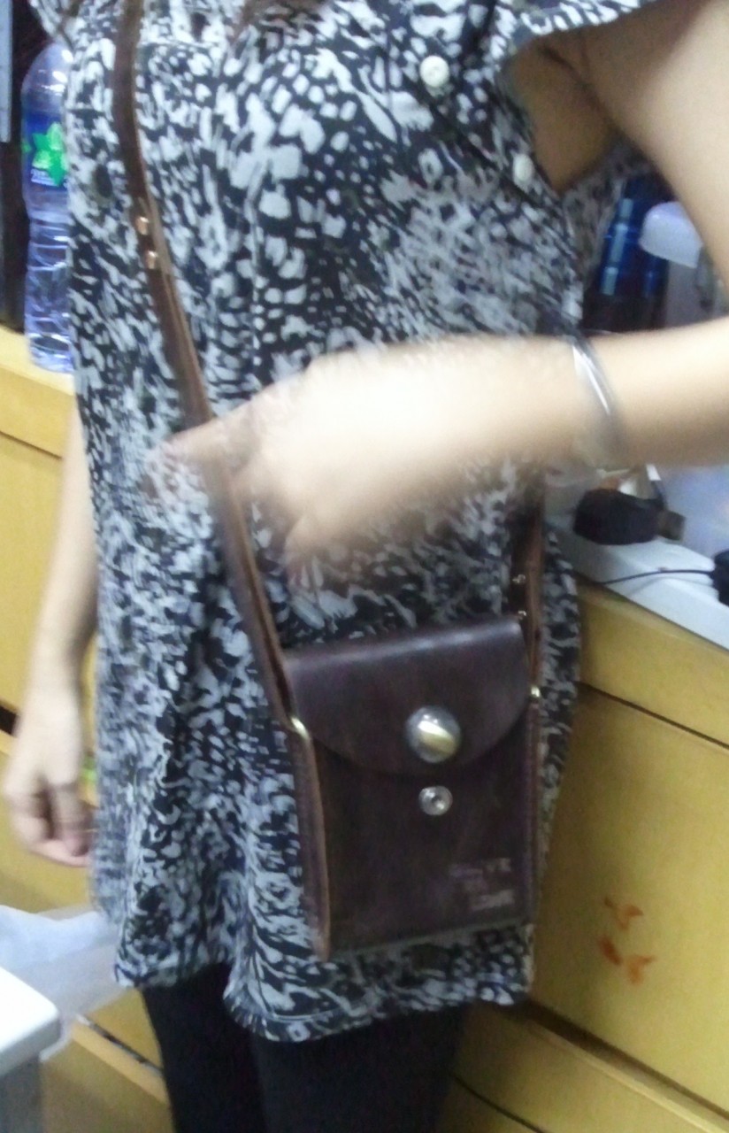 飛鏢袋 DIY 皮革班 handsbox 皮革學堂 斜咩袋款 電話 喼鈕 女裝 darts case