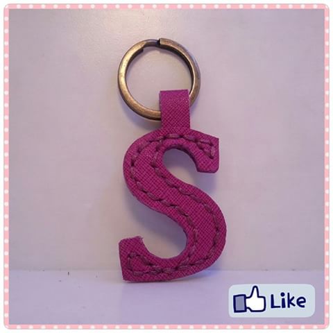 字母锁匙扣 key ring DIY 皮革班 handsbox 皮革学堂 皮革课程 腰扣 缝线 两件 一对