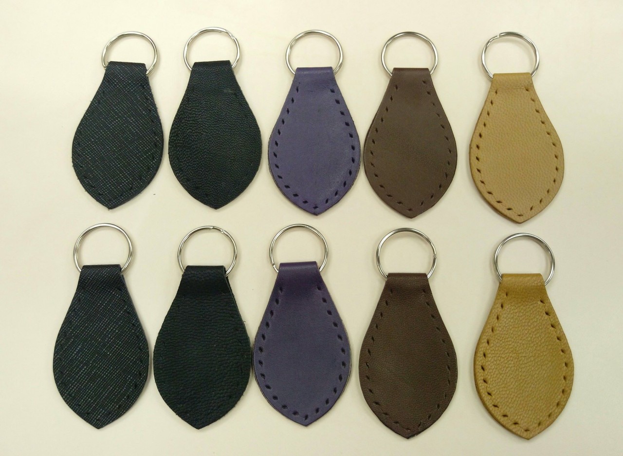 XKHKS3H 皮革材料包 縫線 鎖匙扣 匙扣 KEY HOLDER 現貨