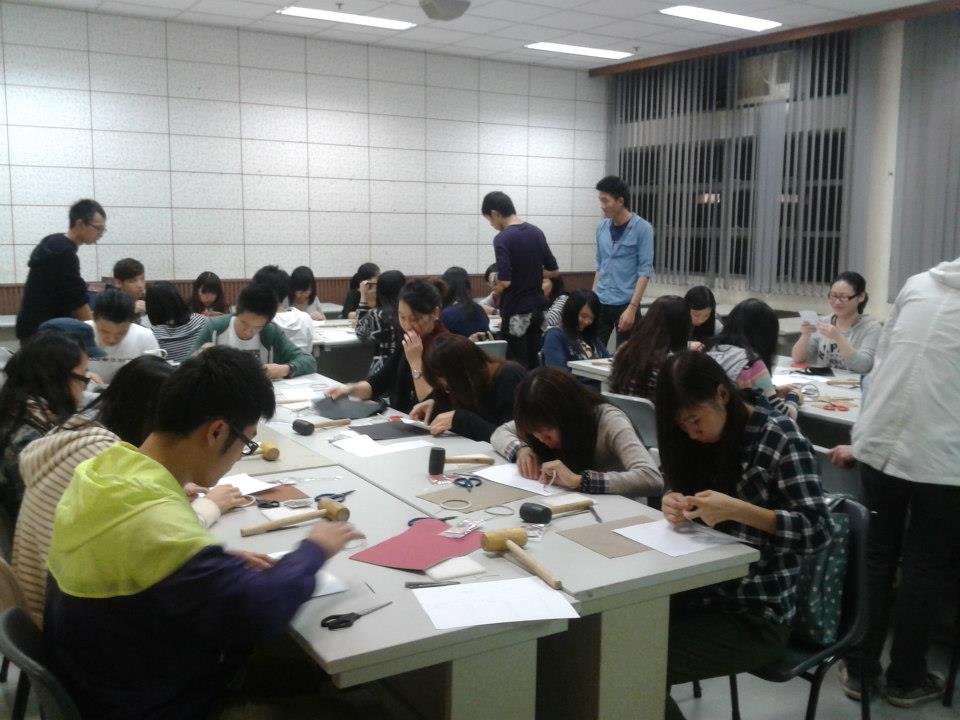 中學 IVE VTC 青年學院 大學 中文大學 OLE 課外活動 團體活動 皮革班 上門教授 DIY皮革 興趣班 暑期班