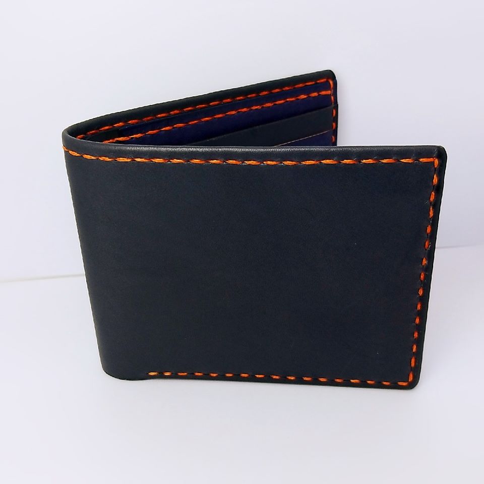 【現貨】對褶銀包 handsbox 皮革學堂 男裝銀包 四卡位 相位 限量一個 包印英文