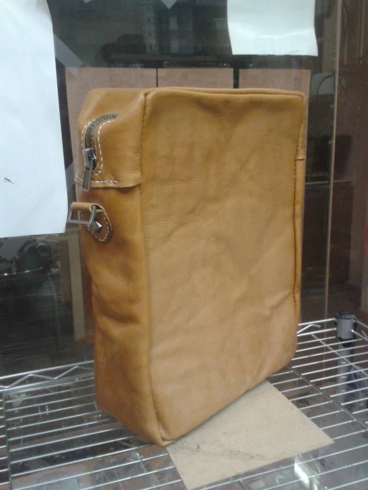 公事包 DIY 皮革班 handsbox 皮革學堂 拉鍊 A4 斜揹 內格 直身