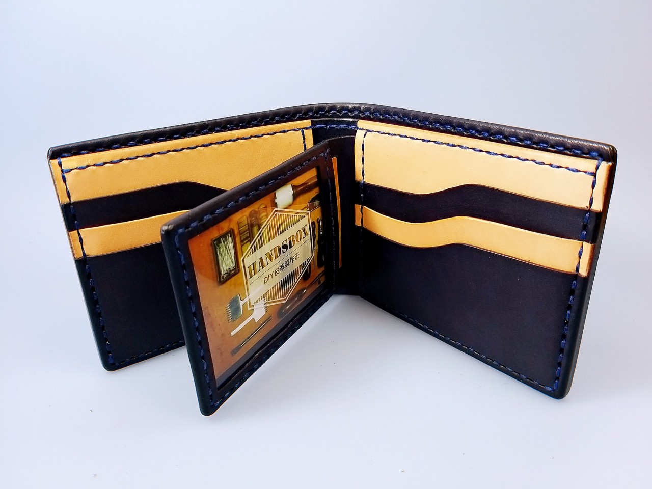 三頁短銀包 DIY 皮革班 handsbox 皮革學堂 男裝銀包 三褶 多卡位 波浪 相位