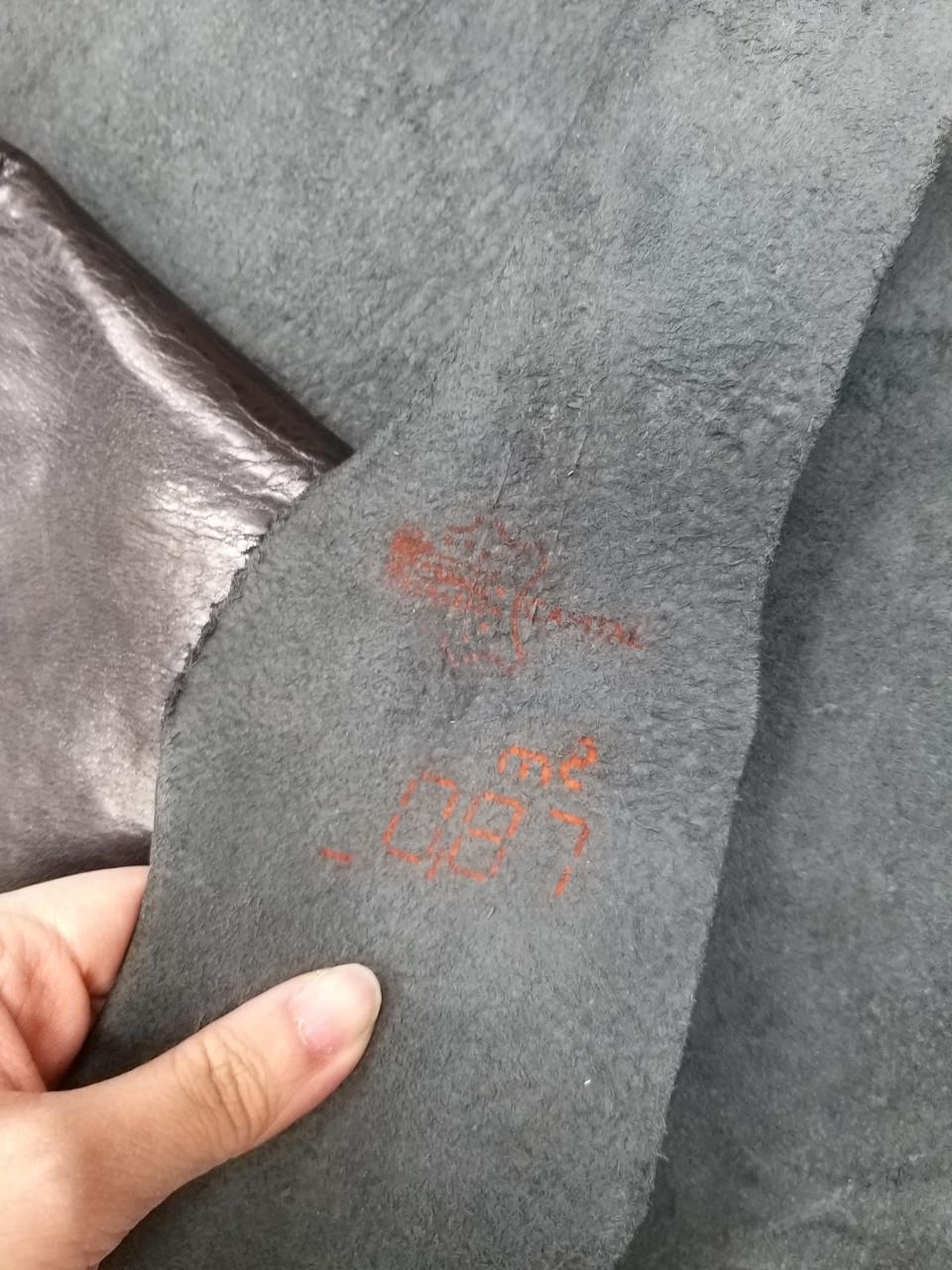 牛皮 皮革 皮料 植鞣革 樹膏皮 leather handmade DIY 意大利植鞣 腩條