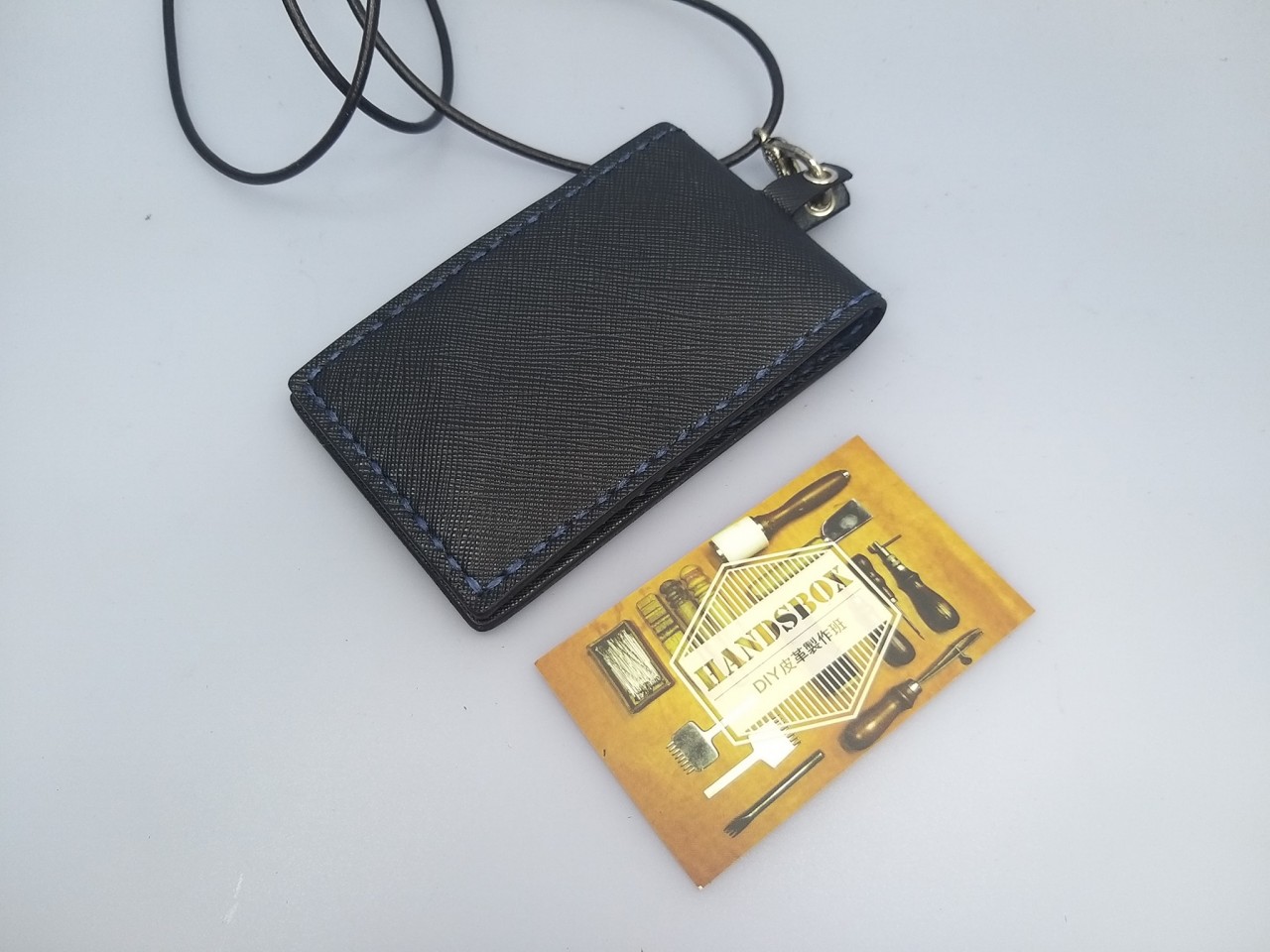 直身對褶證件套 DIY 皮革班 handsbox 皮革學堂 証件套 相位 卡片位 掛頸