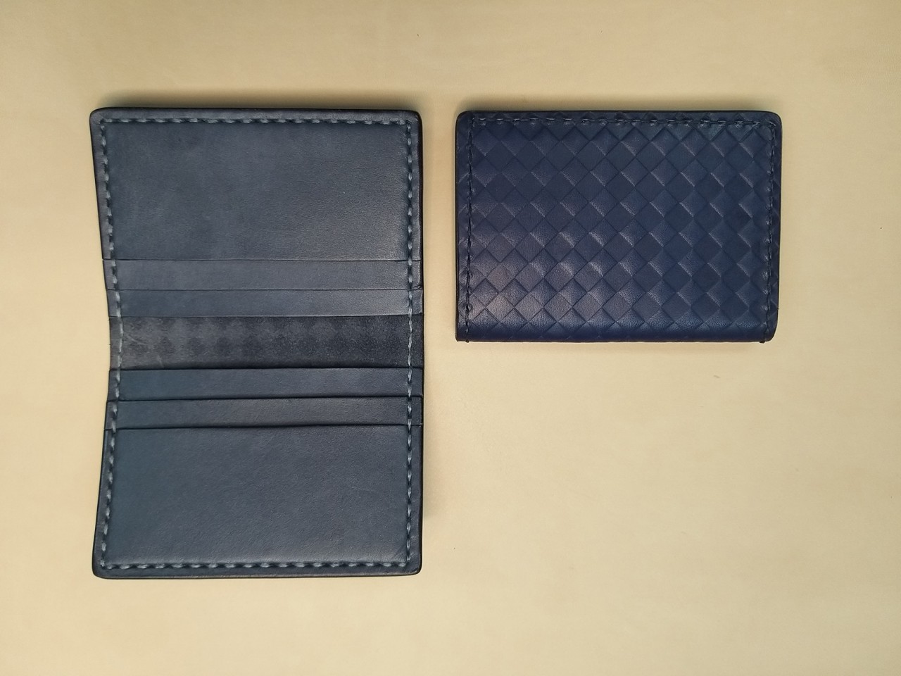 【現货】壓印格仔纹面卡片套 handsbox 皮革学堂 对褶 六格 卡位 信用卡 cards holder 蓝灰色
