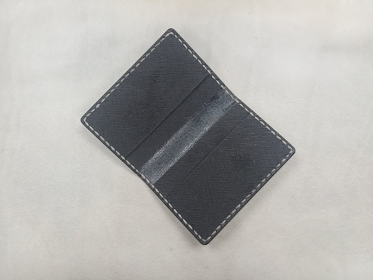 【現貨】卡片套 黑色十字紋 handsbox 皮革學堂 對褶 四格 卡位 信用卡 cards holder