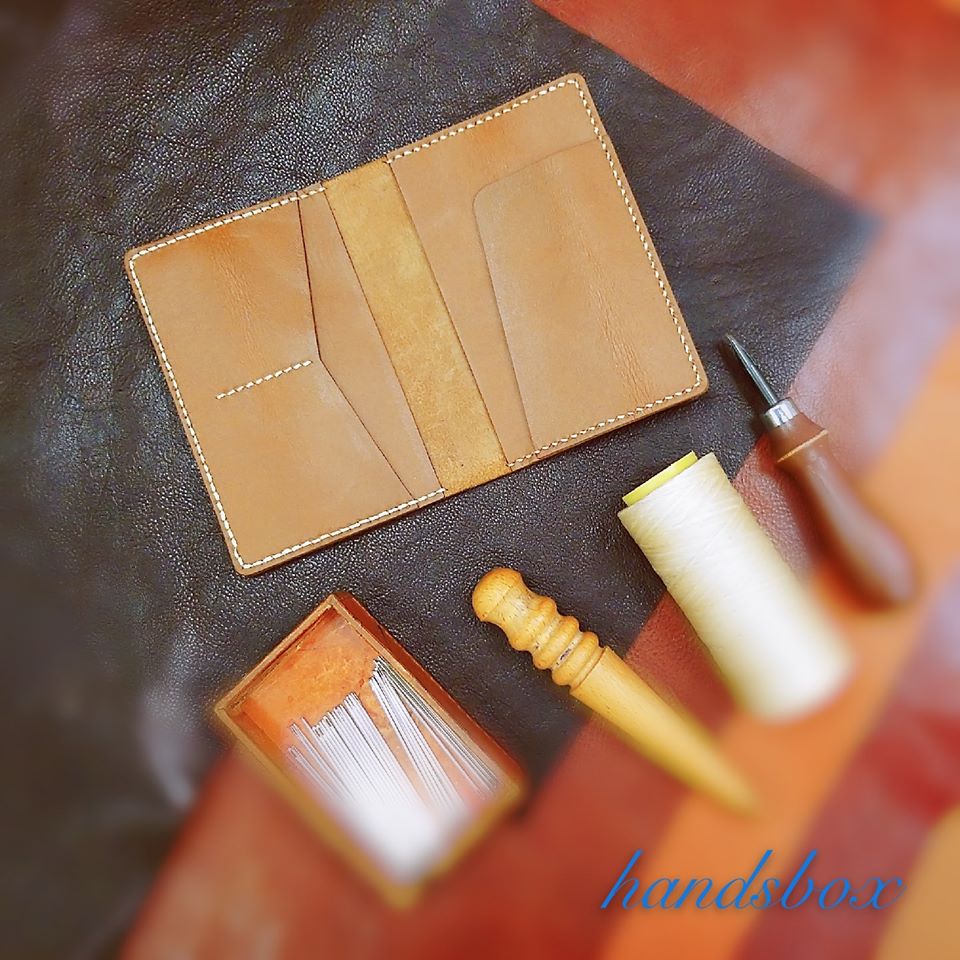 兩件優惠$410 皮革材料包 護照套 handsbox 皮革學堂 DIY passport holder 橫式雙卡位 機票位